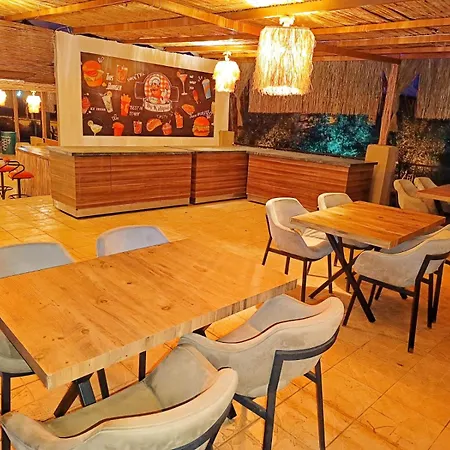 Sureyya By Kalipso Hotel *