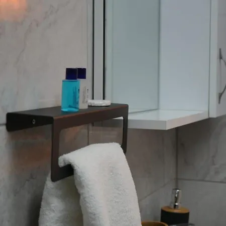 Sureyya By Kalipso 올루데니스